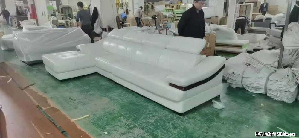 【大厂仿真皮沙发】实木框架,高回弹海绵45密度。全新包装,质量非常好,3.6米右贵妃 - 各类家具 - 居家生活 - 银川分类信息 - 银川28生活网 yinchuan.28life.com