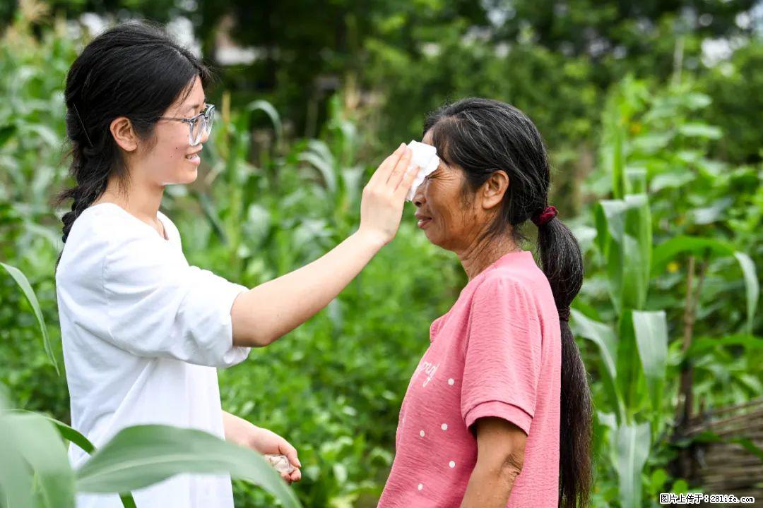 全网追的“扁担女孩”，找了一份暑假工，时薪12元 - 银川生活资讯 - 银川28生活网 yinchuan.28life.com